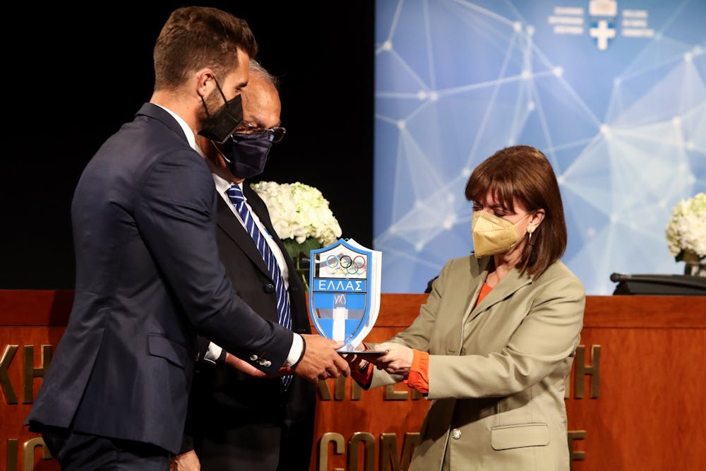 Λάμψη και συγκίνηση στην Ετήσια Εκδήλωση Τιμητικών Βραβεύσεων της ΕΟΕ (Pics) runbeat.gr